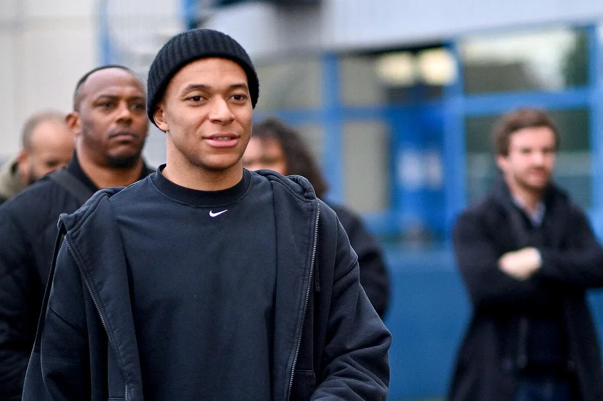 son pilote l avoue kylian mbappe n y connait rien mbappe 197 389803