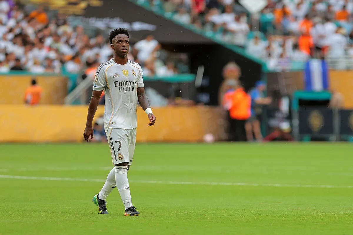 vinicius dehors le real fait sauter sa clause vinicius 25 396362