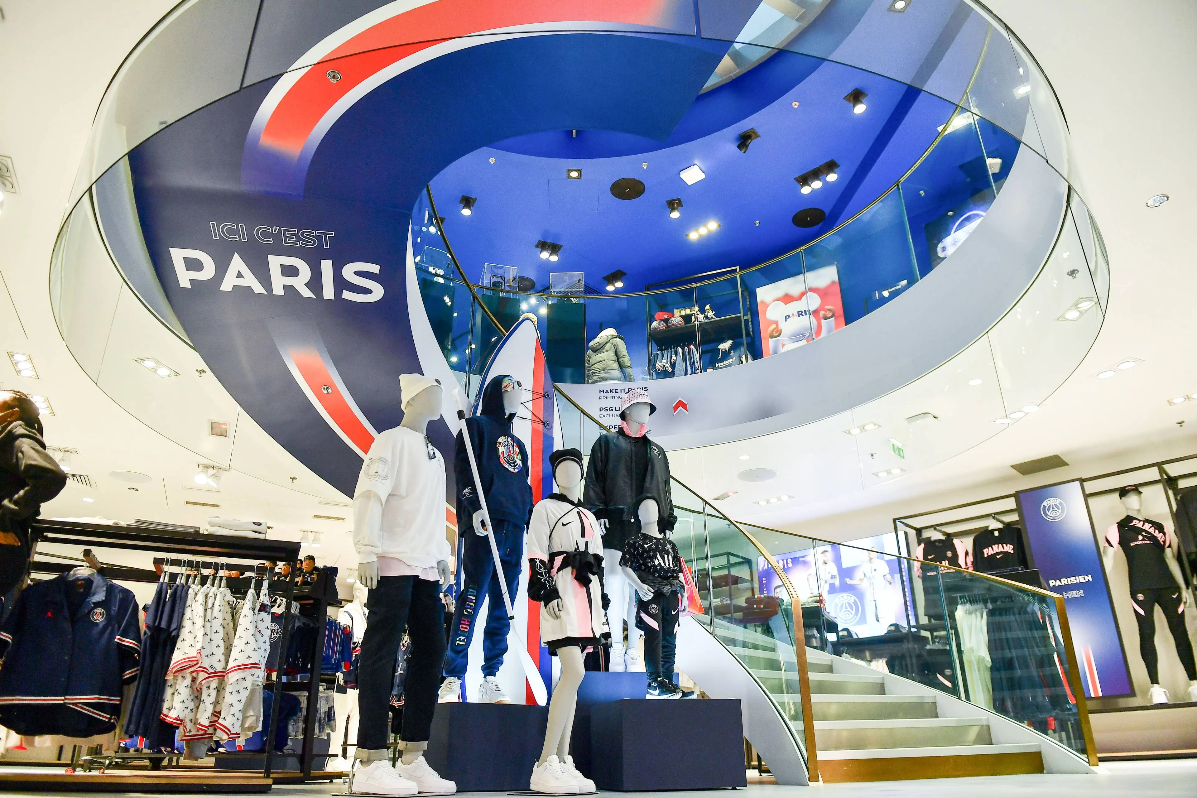 ICONSPORT_154468_0013