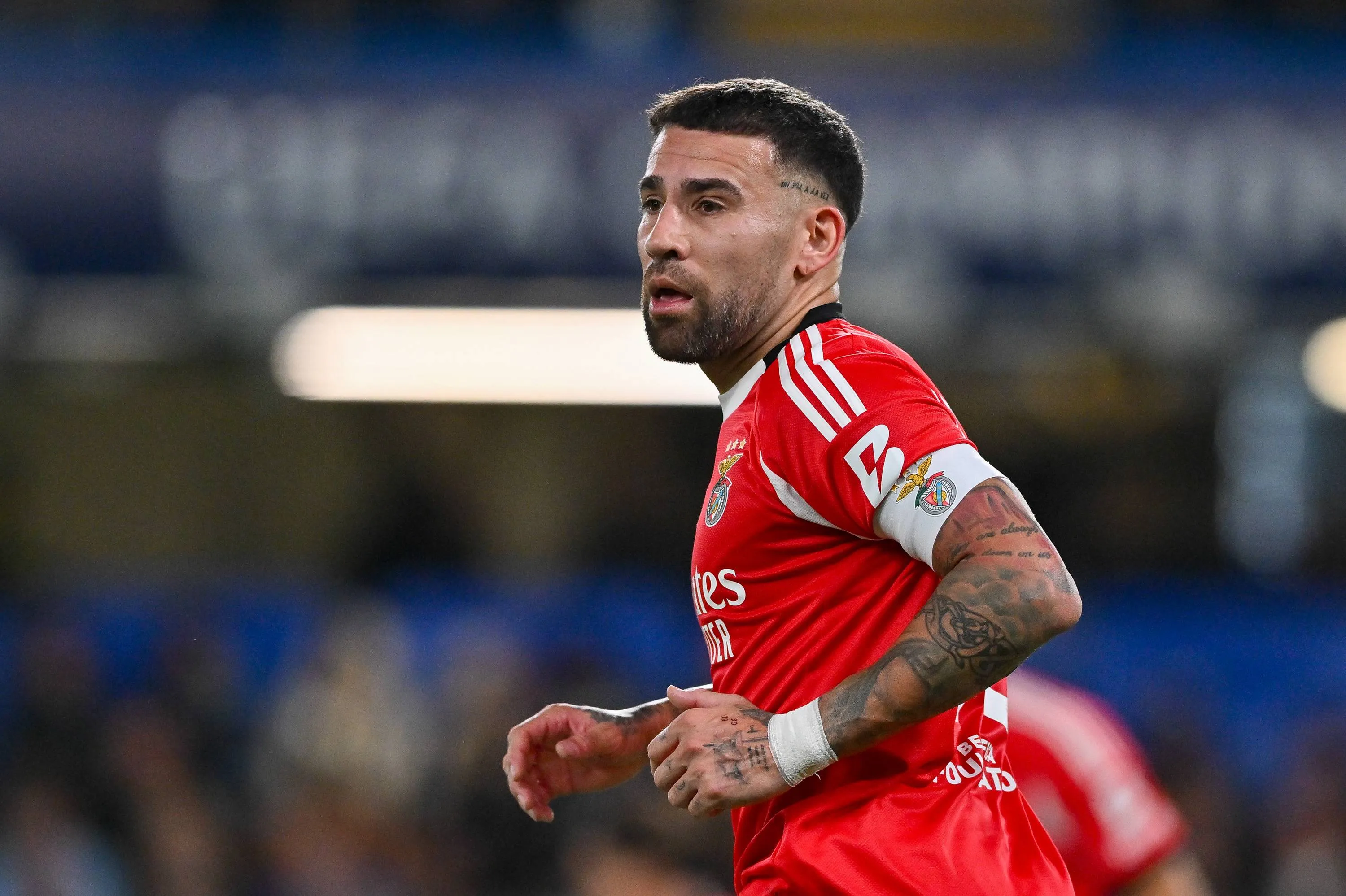 ICONSPORT_272440_0011