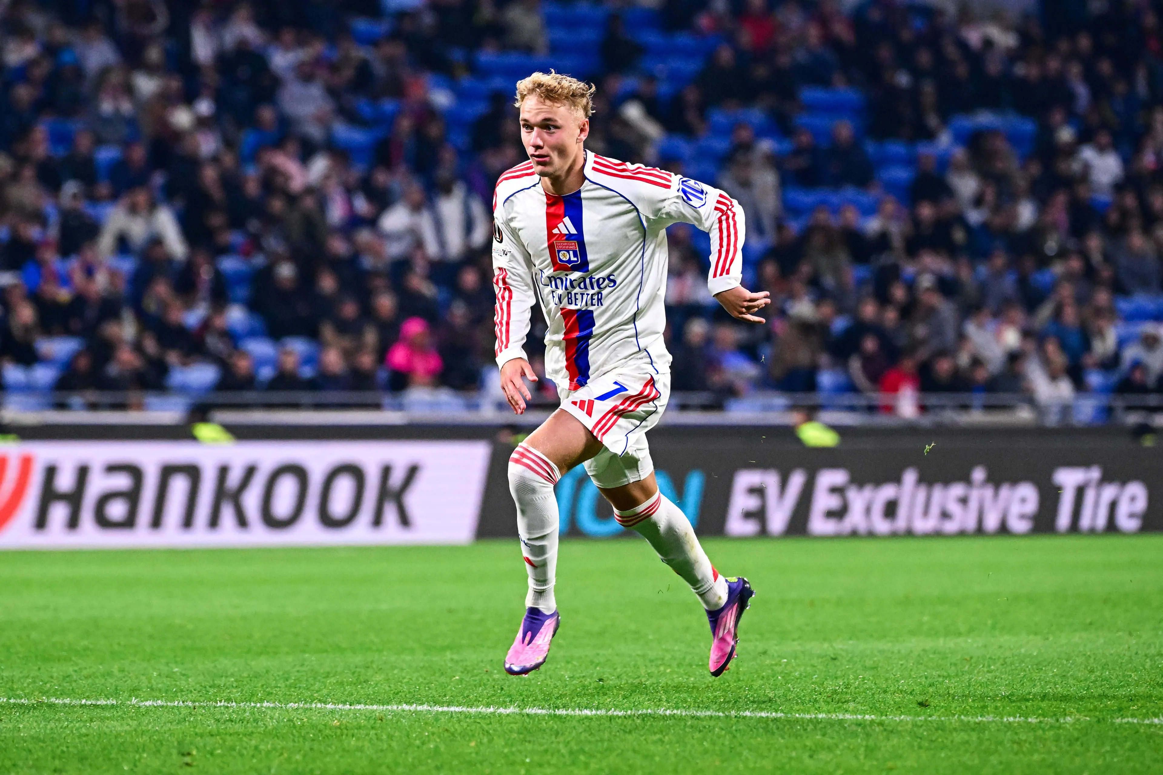 ICONSPORT_272612_0230