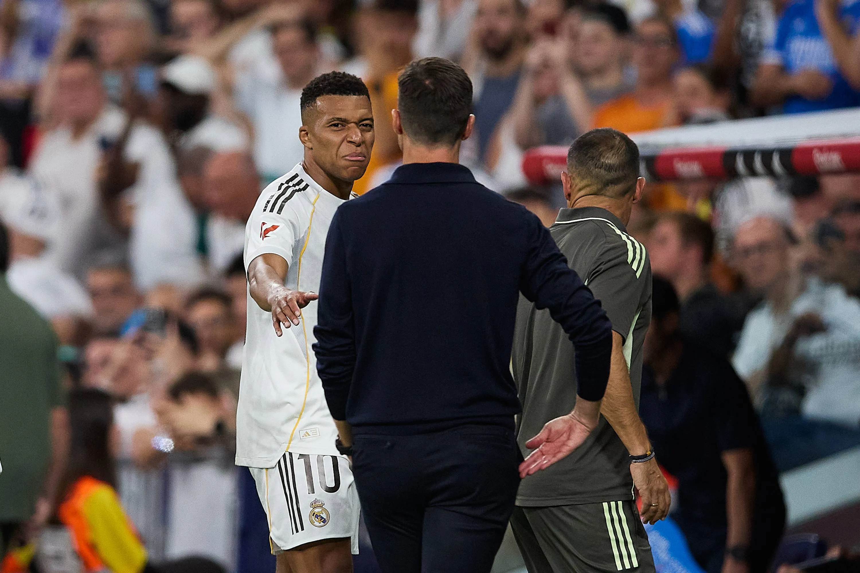 ICONSPORT_272869_0121