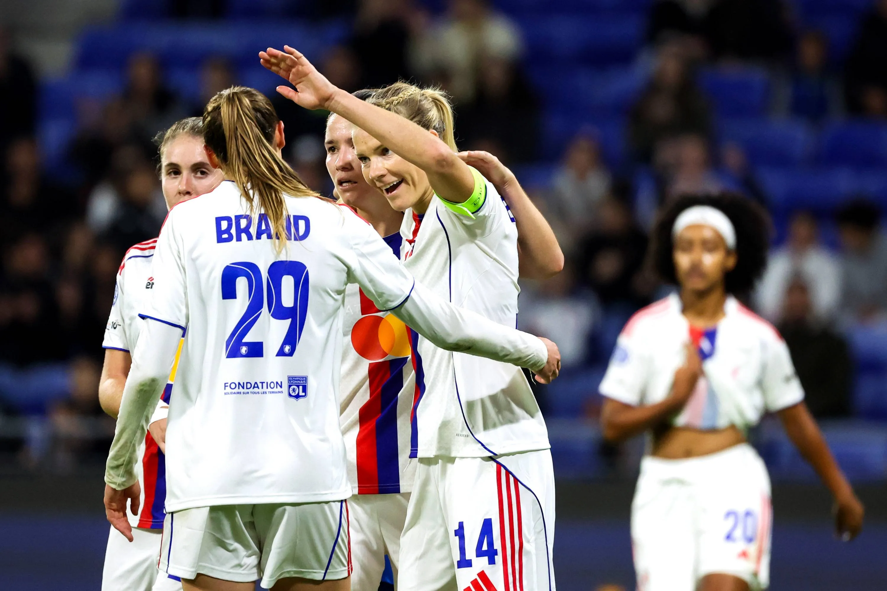 ICONSPORT_273783_0023