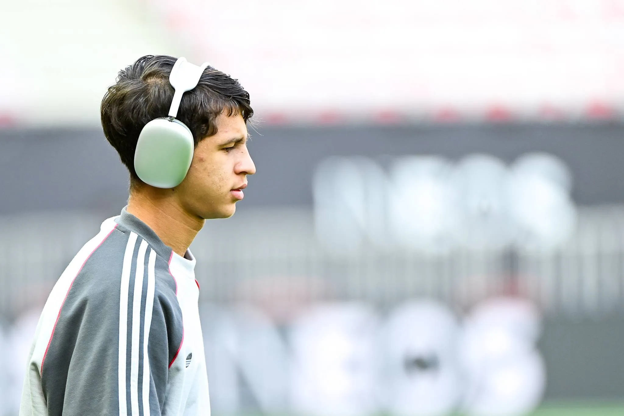 ICONSPORT_273988_0006