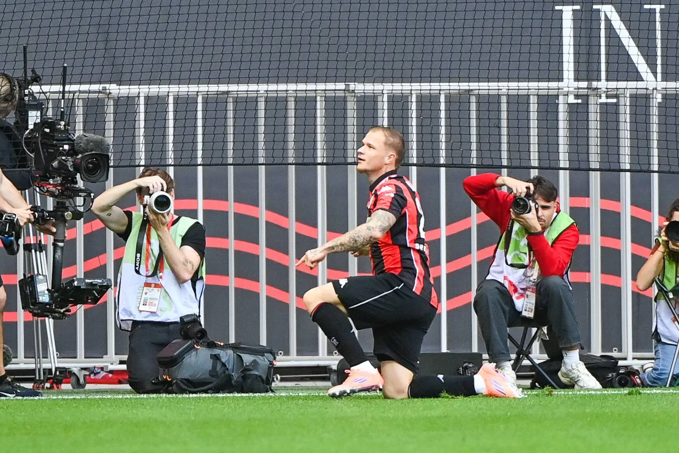 ICONSPORT_273988_0060