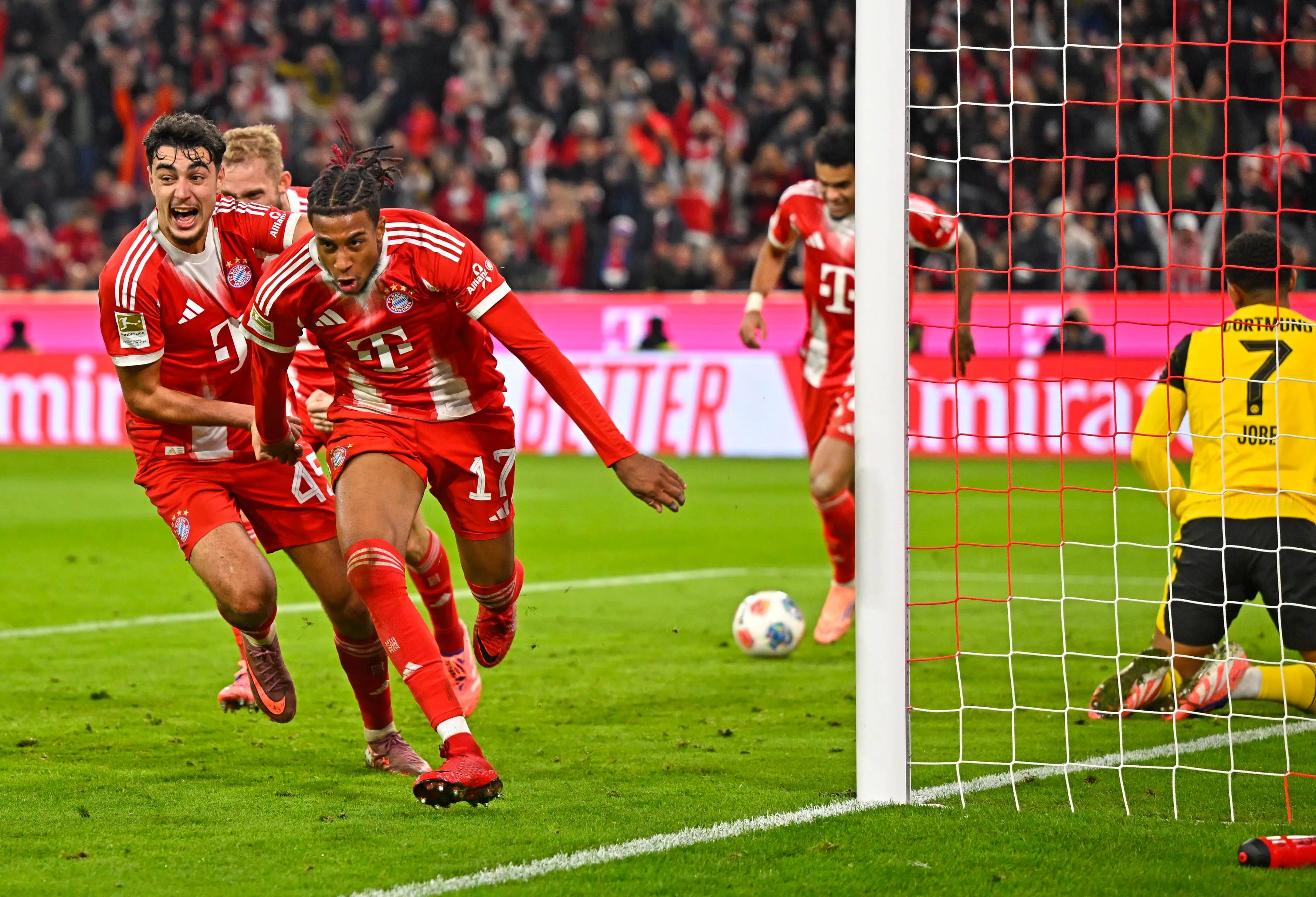 ICONSPORT_274054_0102