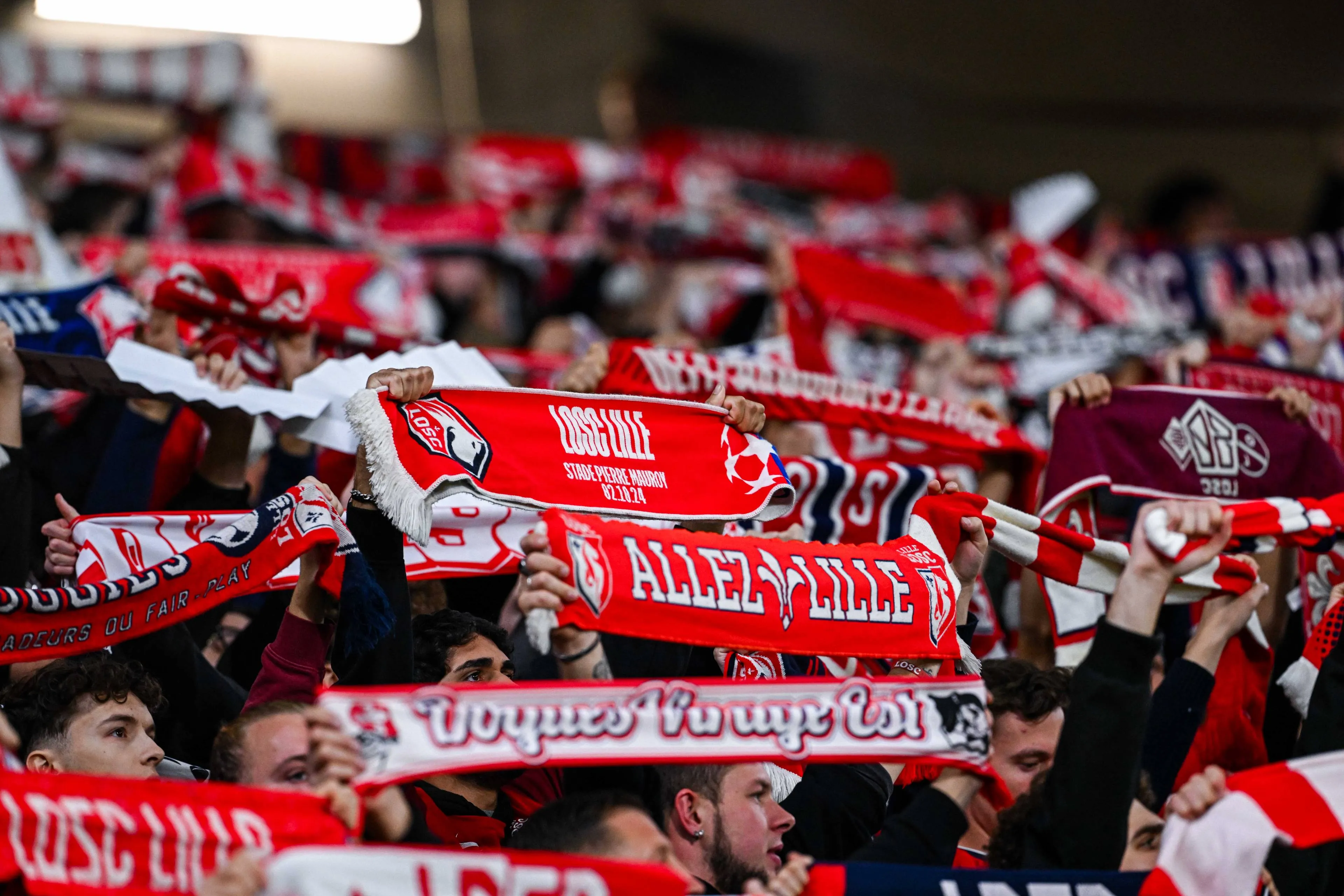 ICONSPORT_273039_0203