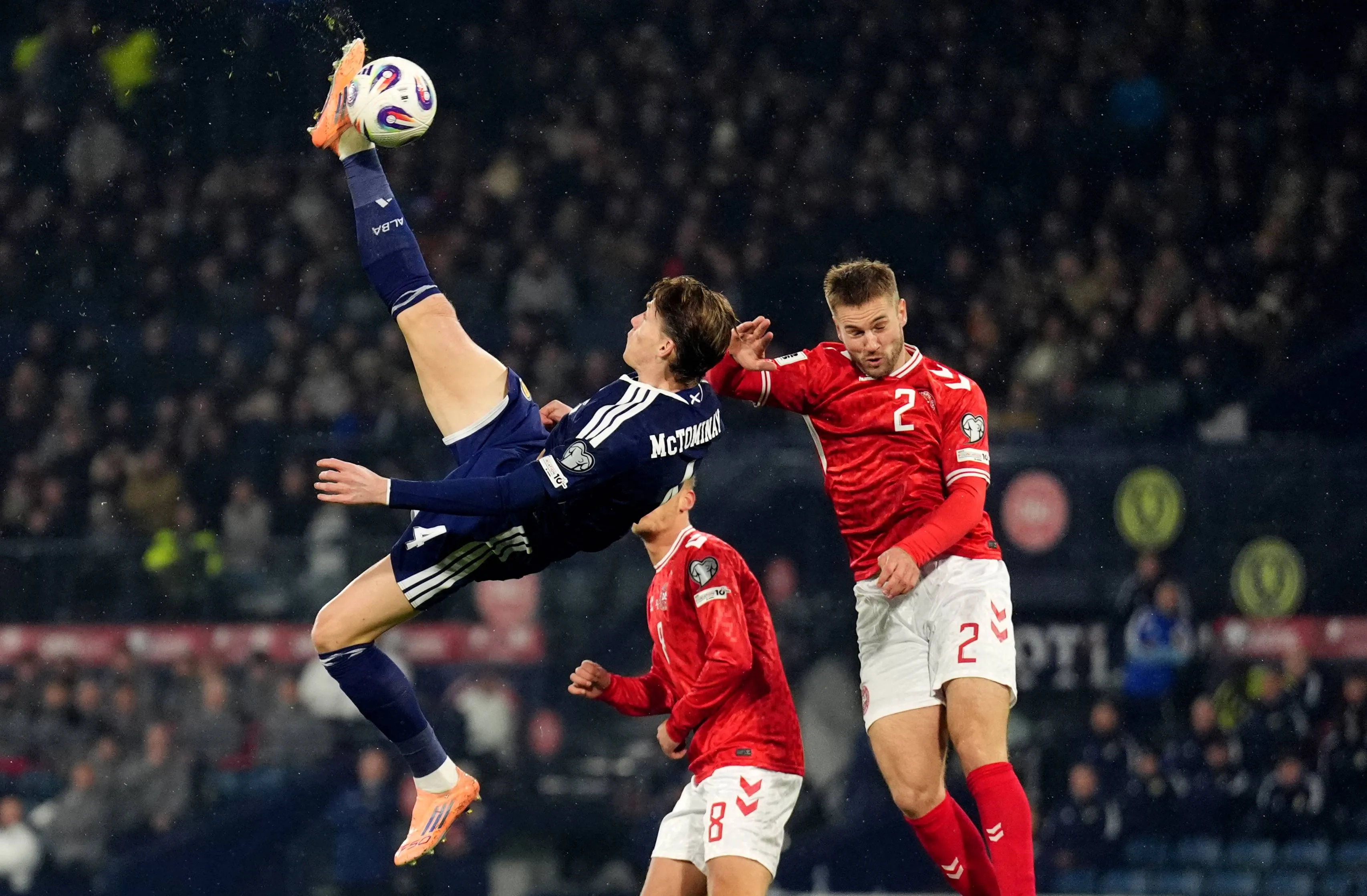 ICONSPORT_277491_0017