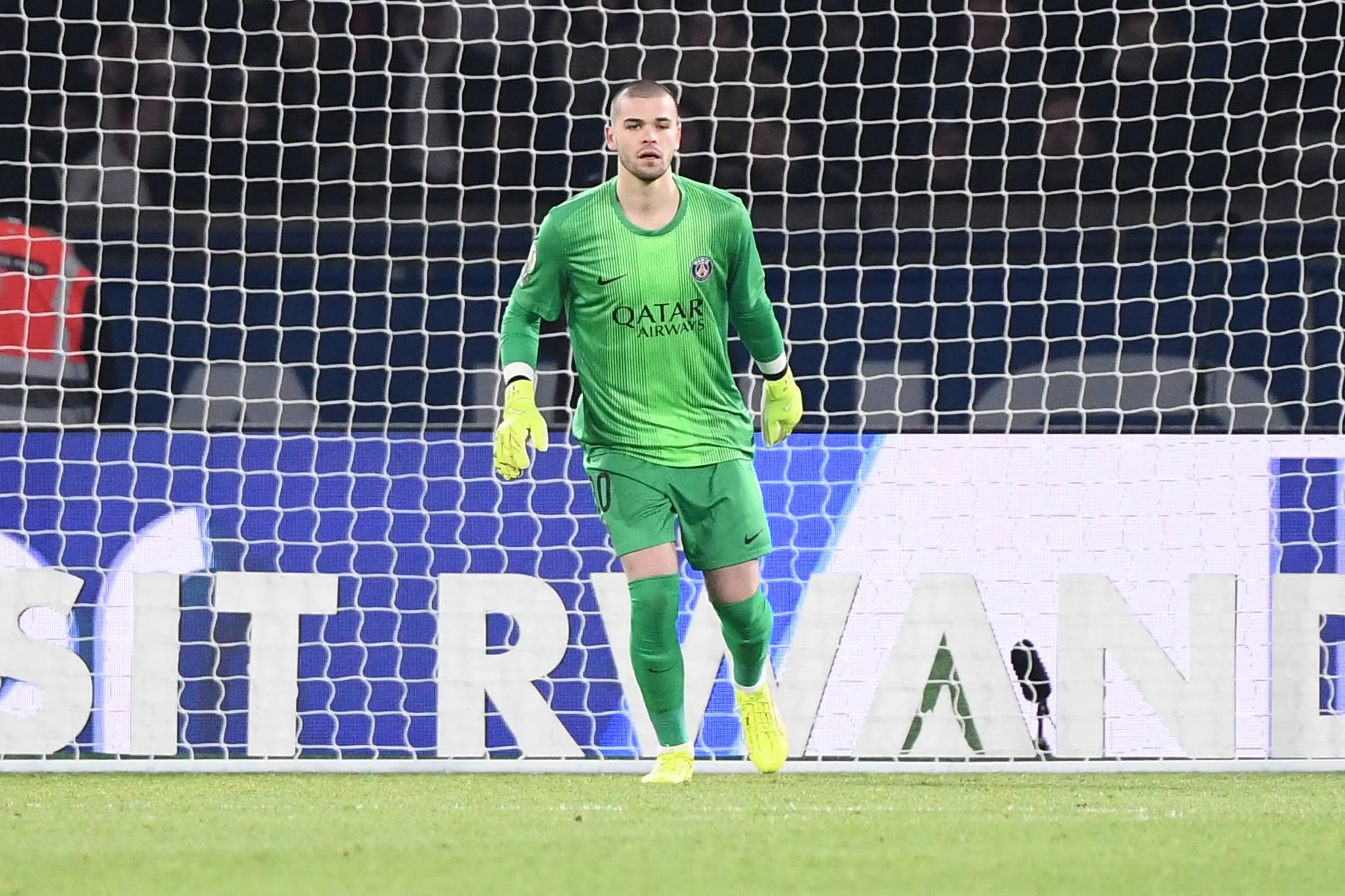 ICONSPORT_277886_0201