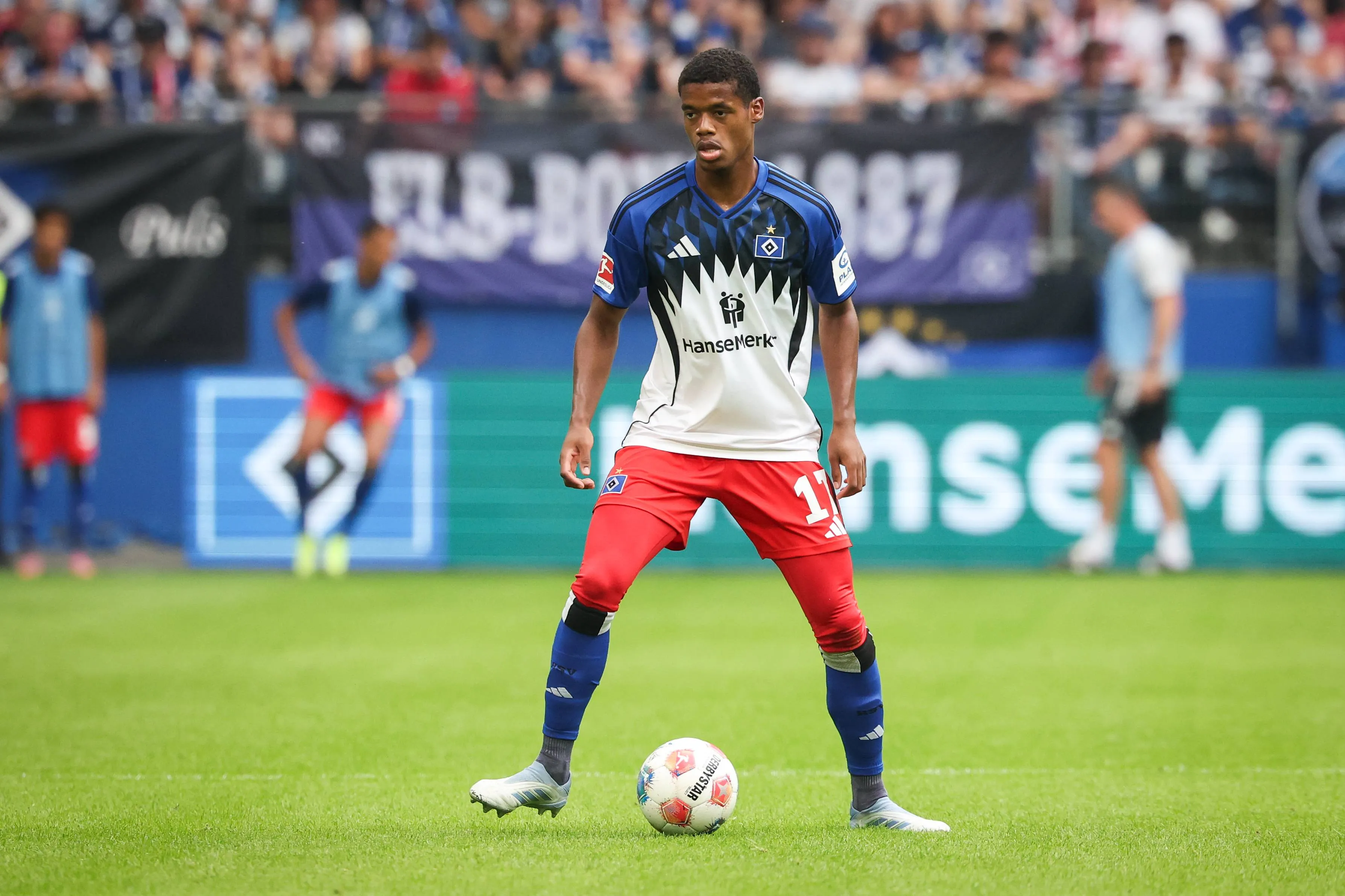 ICONSPORT_271591_0006