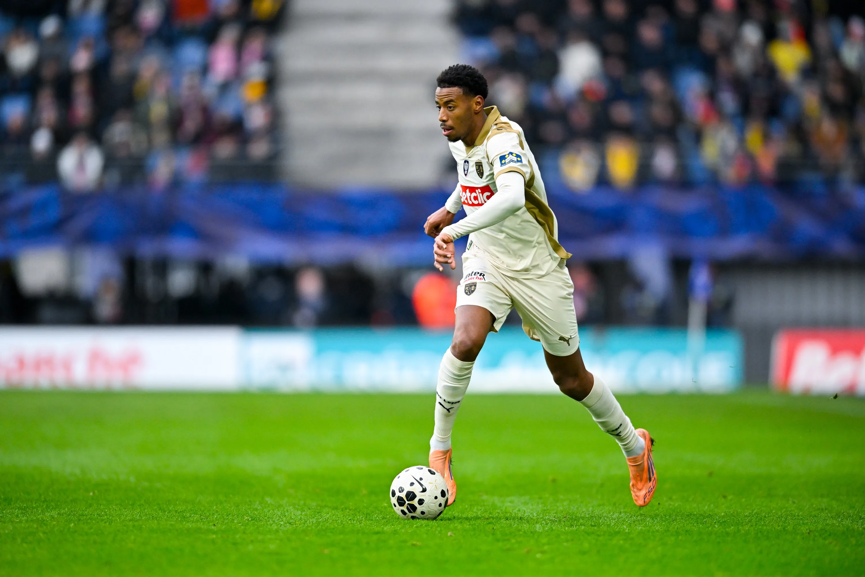 ICONSPORT_282043_0160