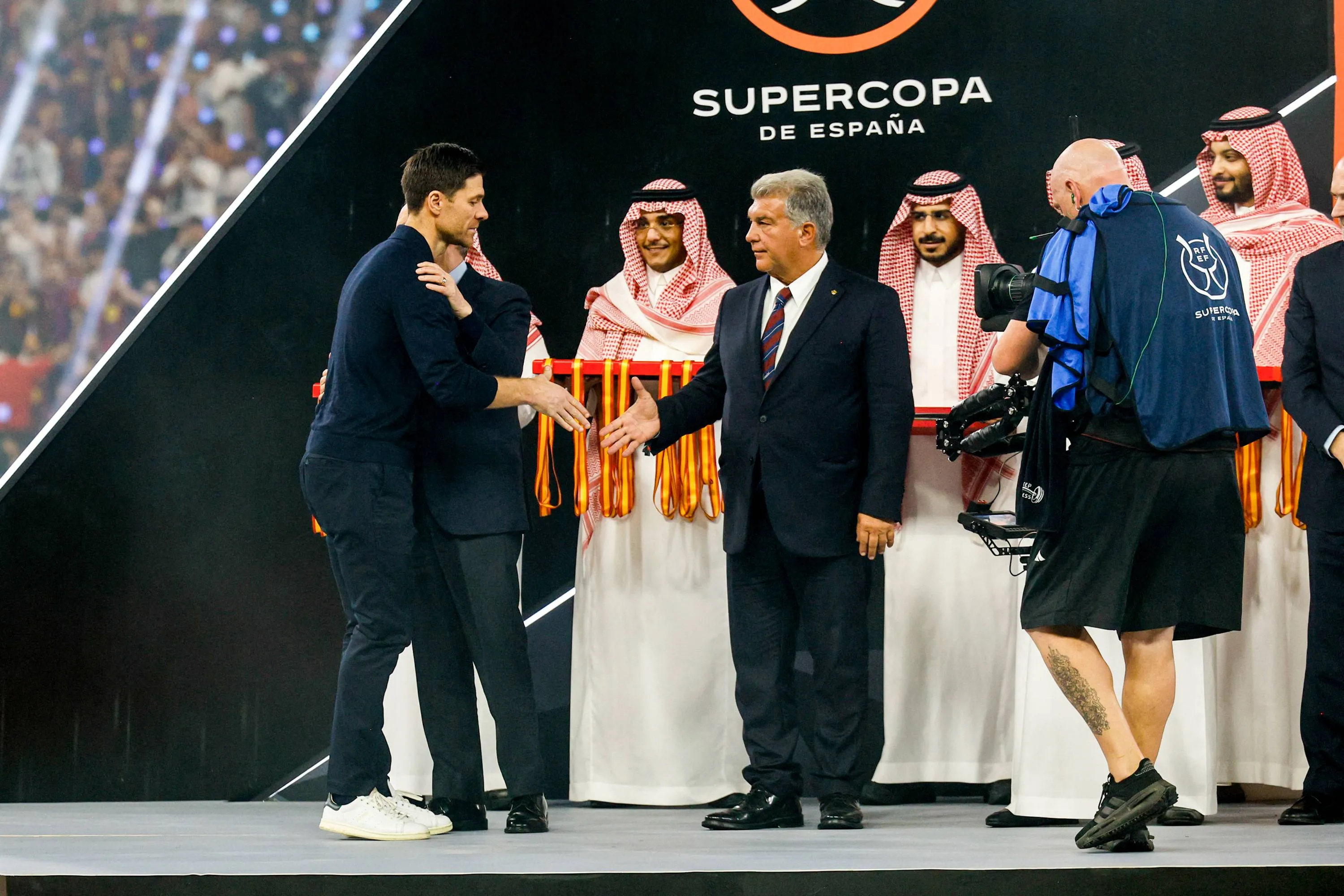 ICONSPORT_282100_0104