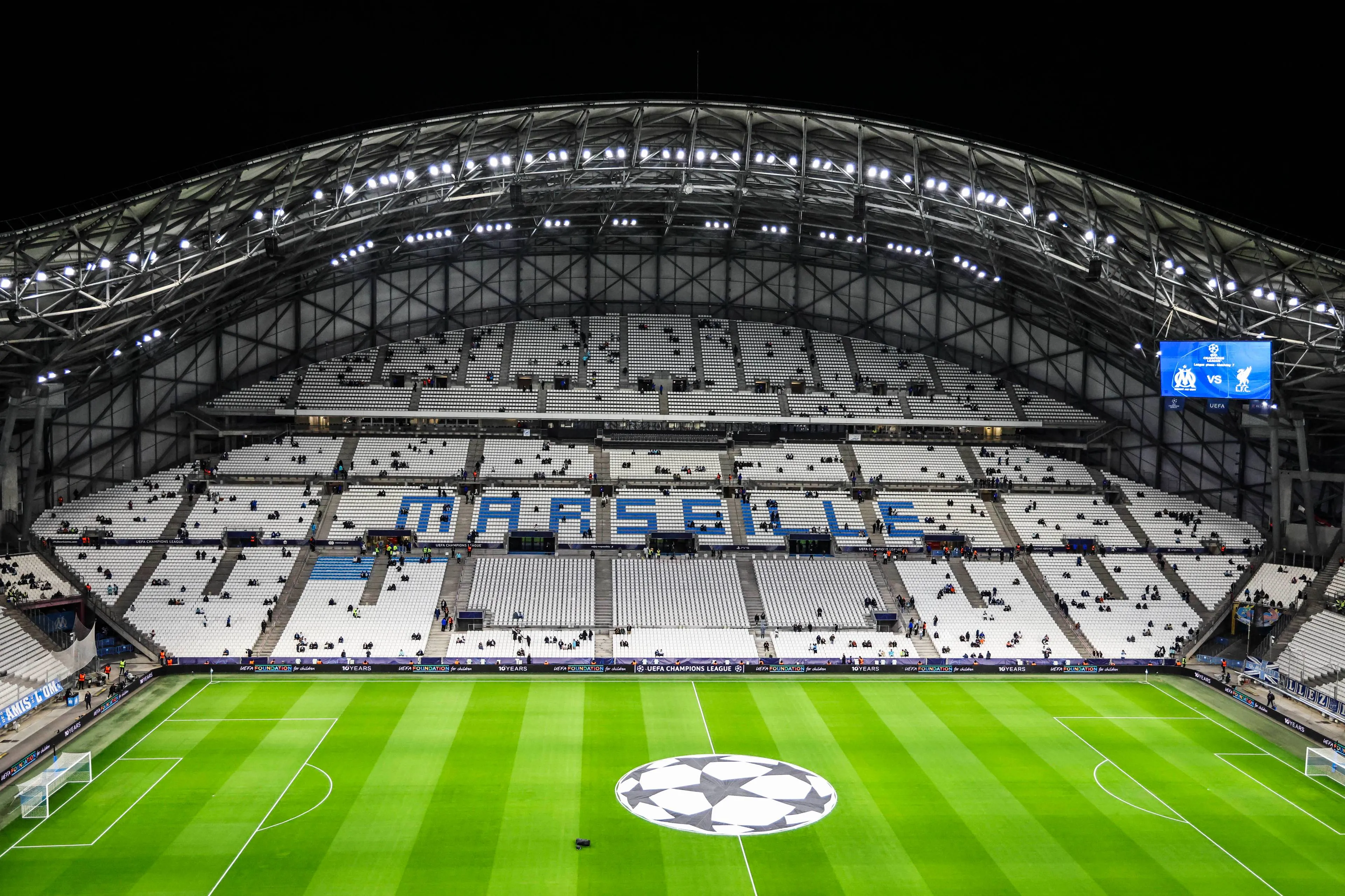 ICONSPORT_282991_0001