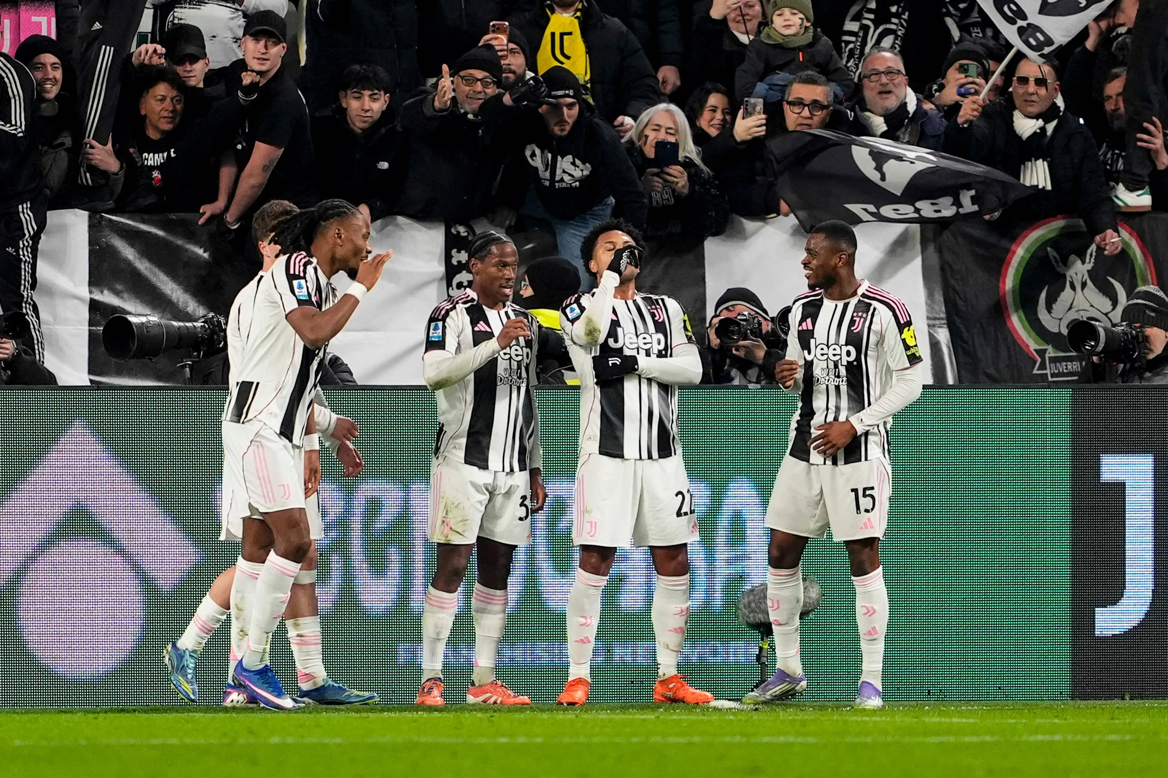 ICONSPORT_283322_0024