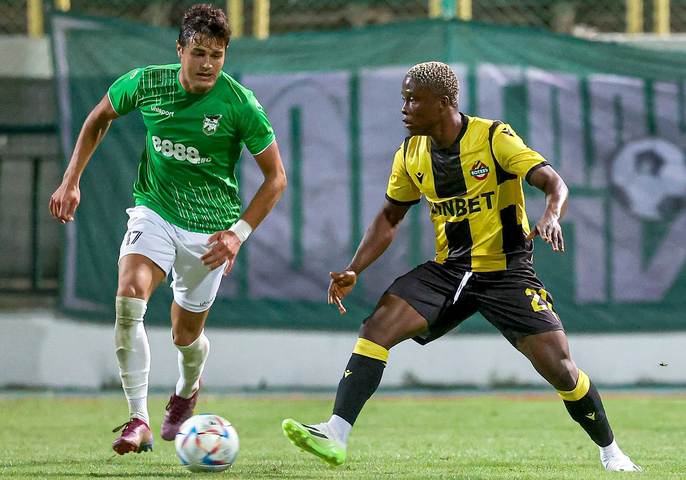 ICONSPORT_177174_0001