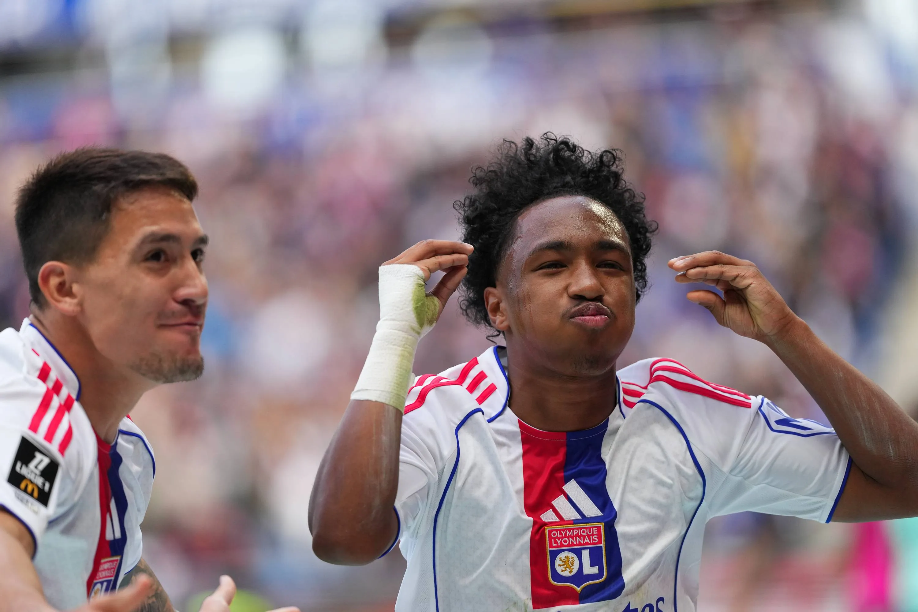 ICONSPORT_272971_0205