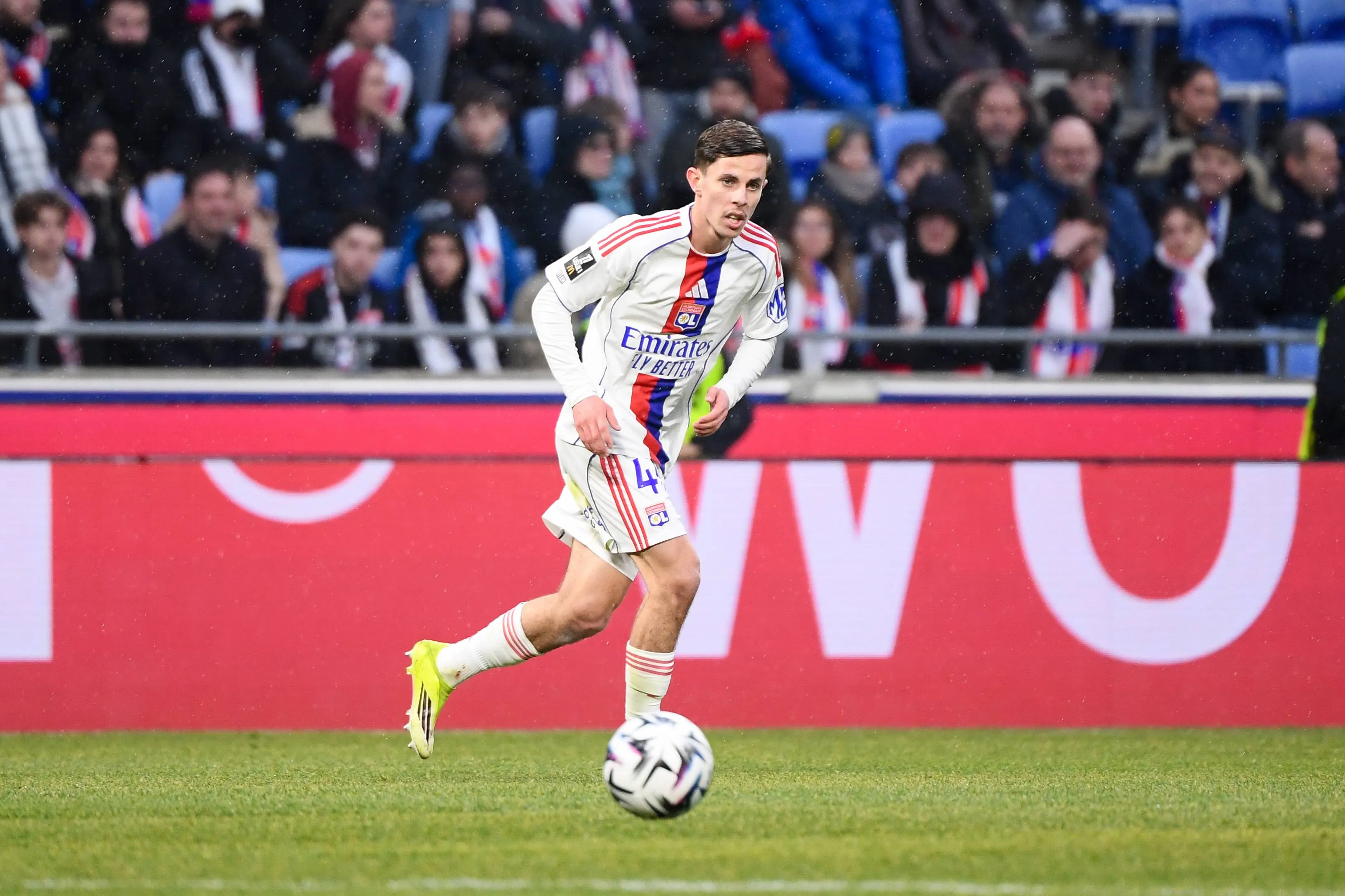 ICONSPORT_286569_0286