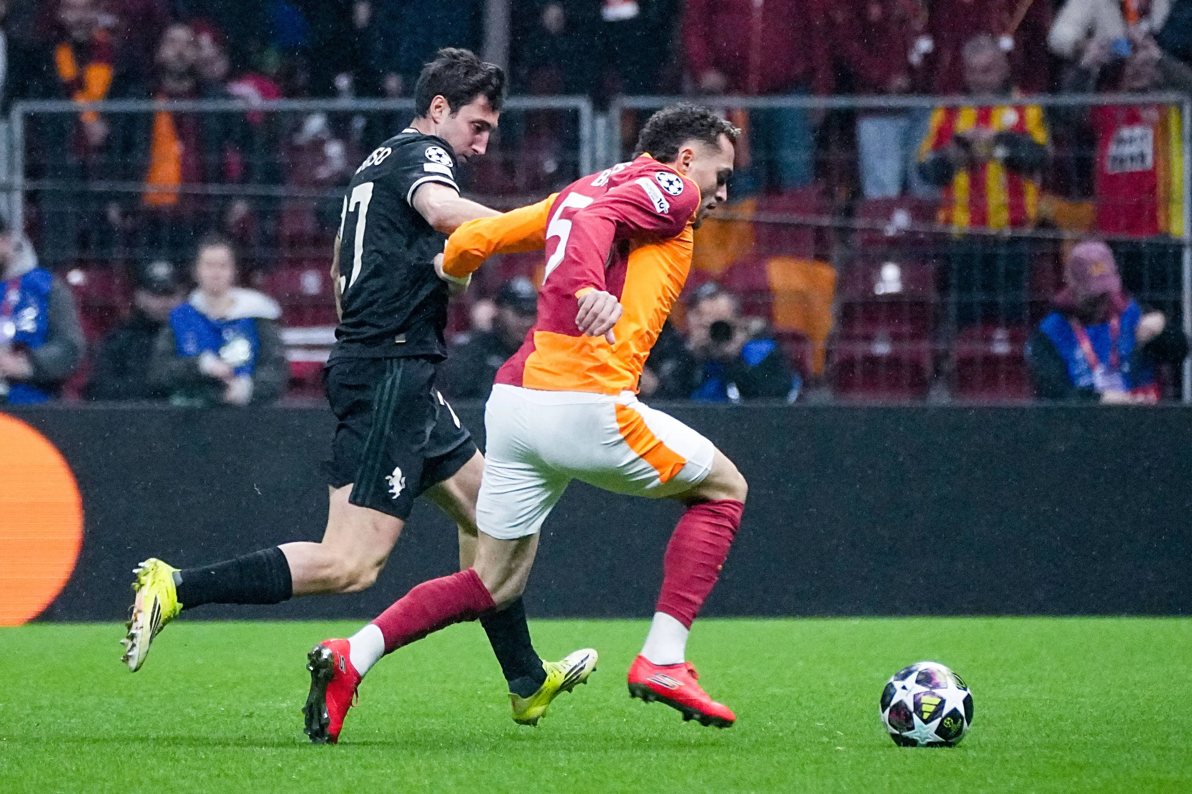 ICONSPORT_350049_0017