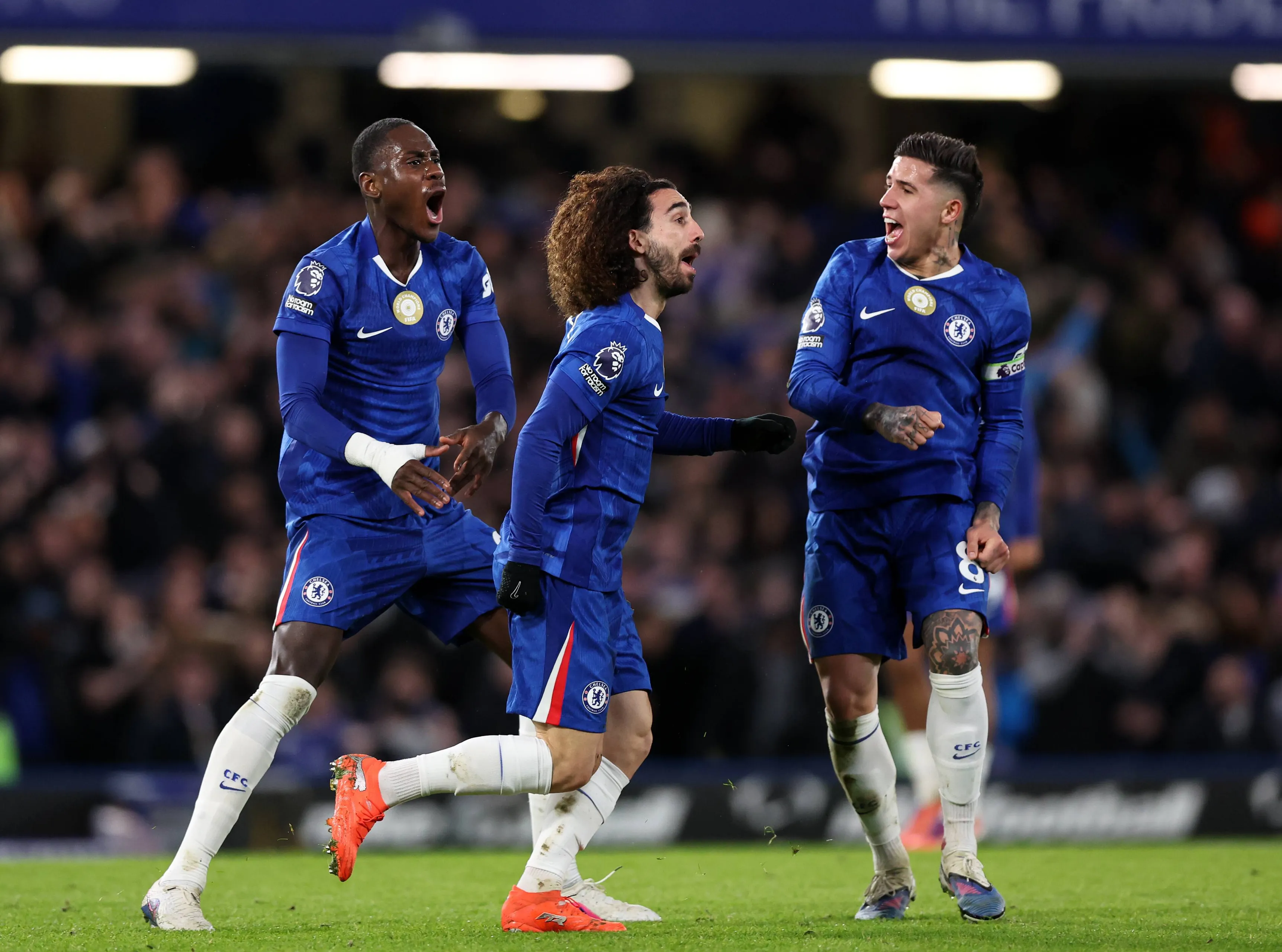 ICONSPORT_285310_0207