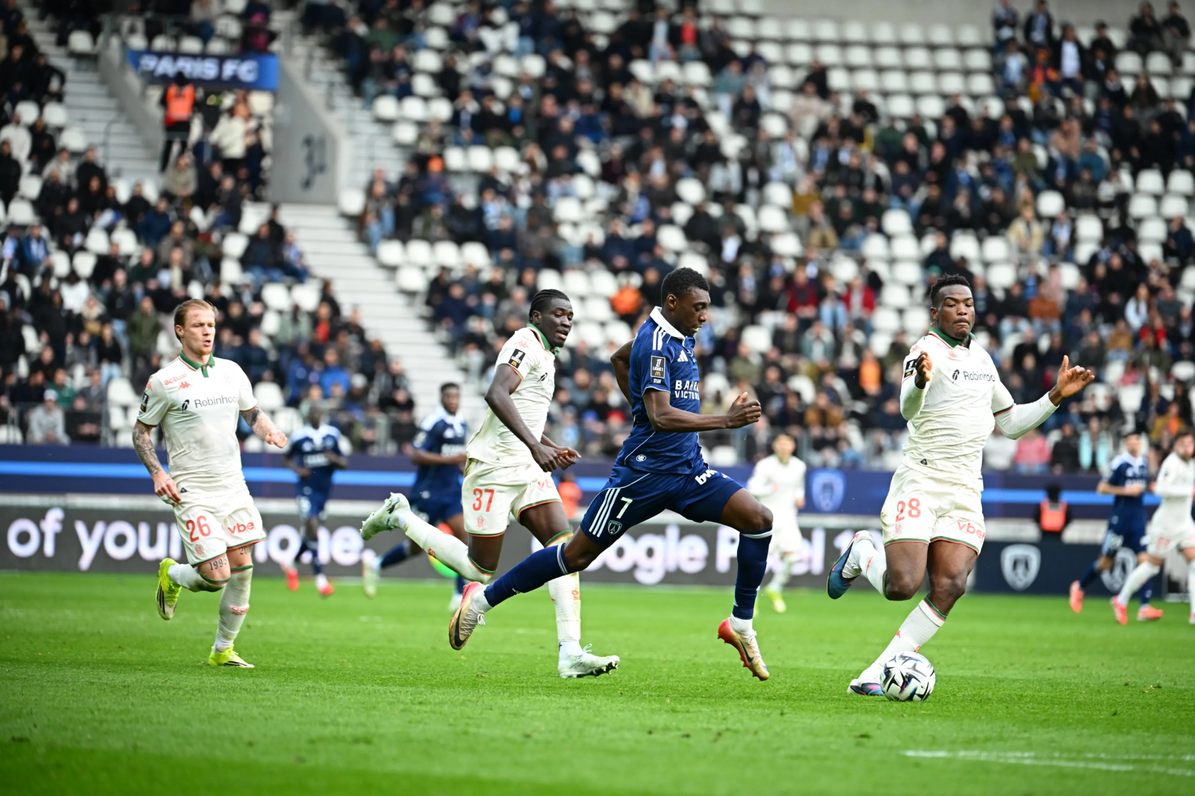 ICONSPORT_360330_0401