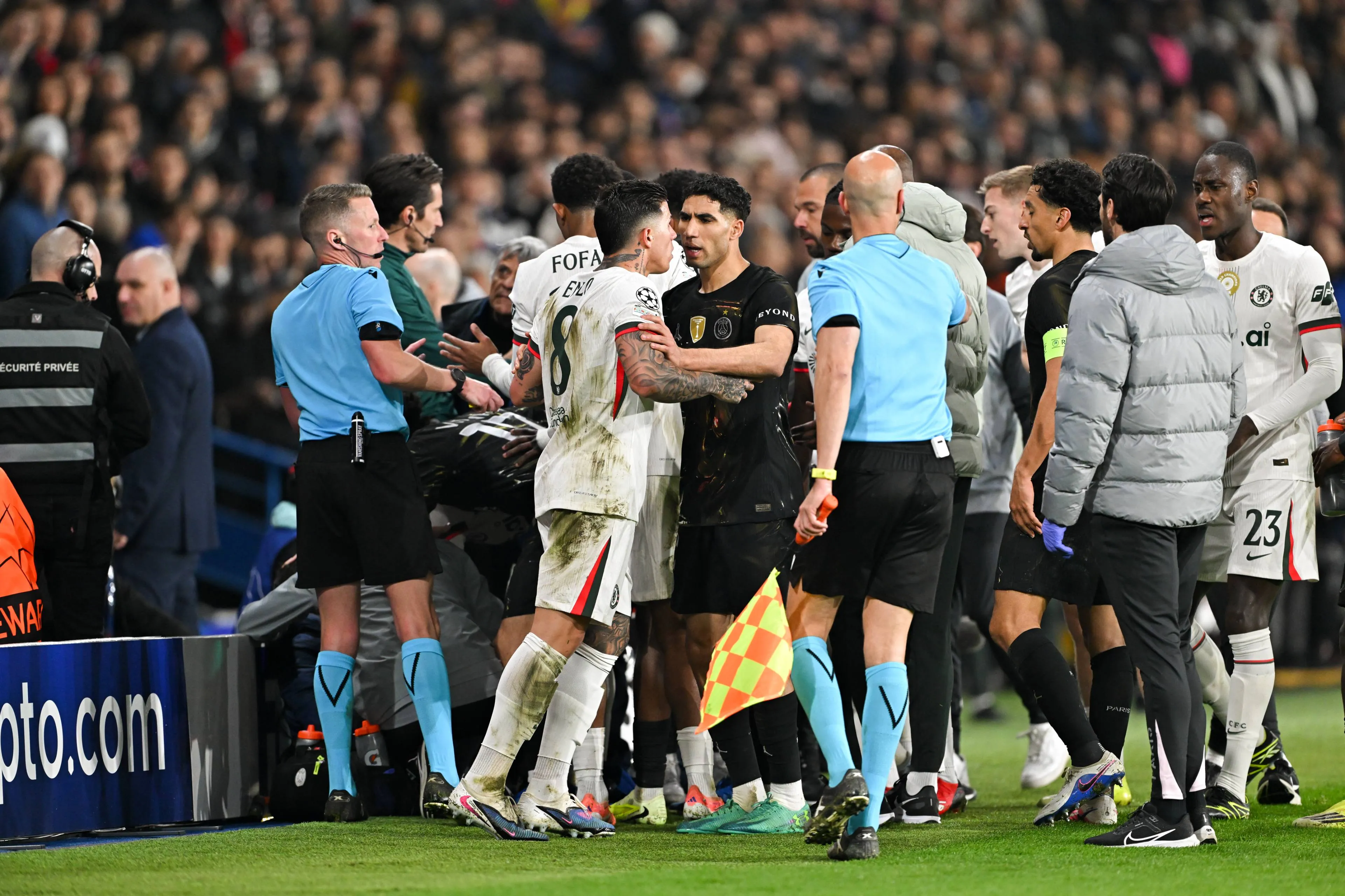 ICONSPORT_361644_0246