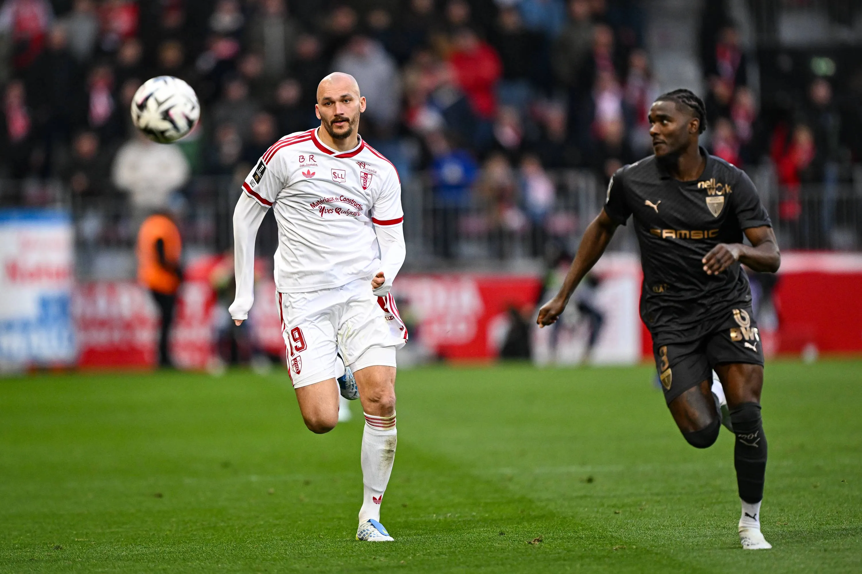 ICONSPORT_363582_0073