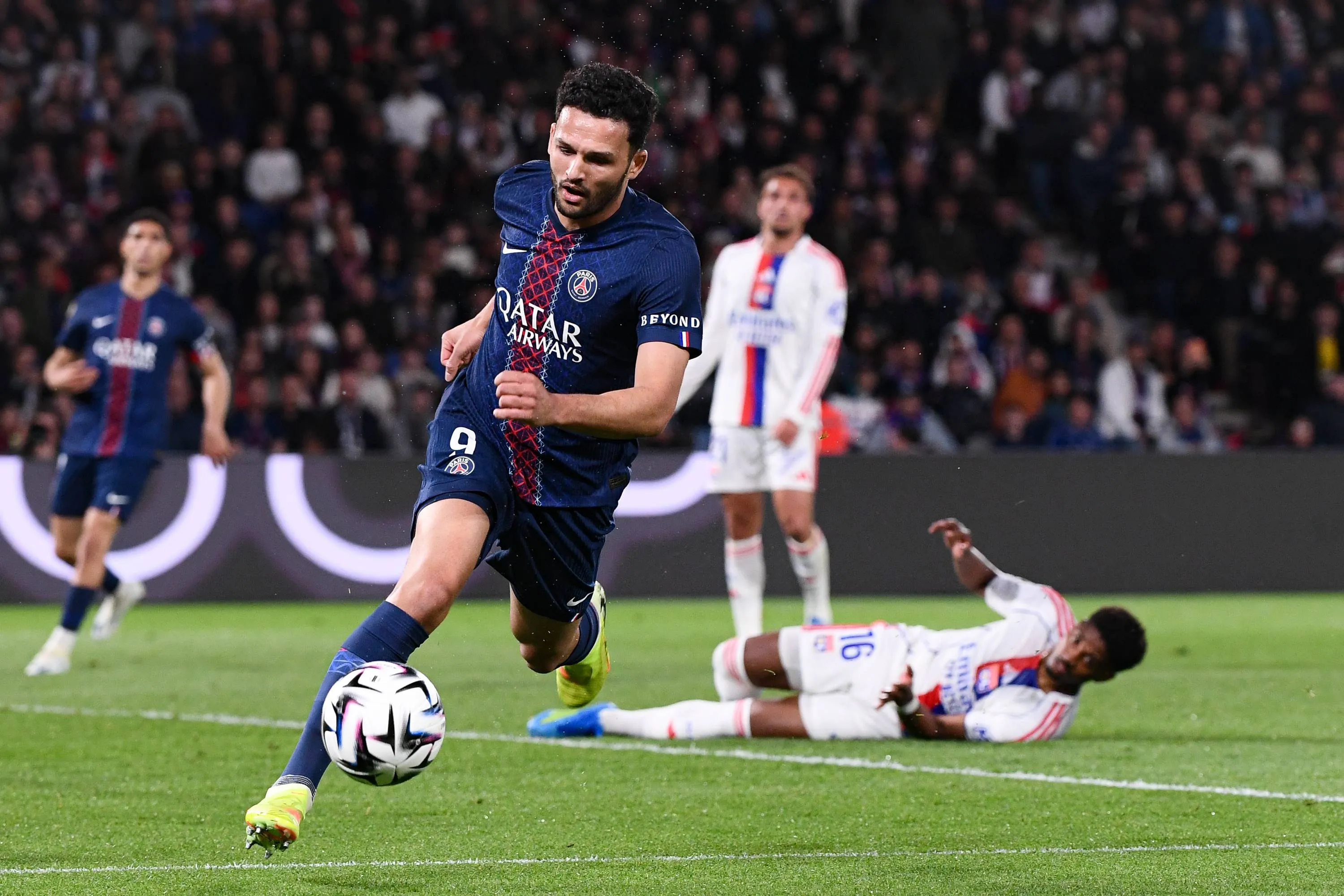 ICONSPORT_364694_0376