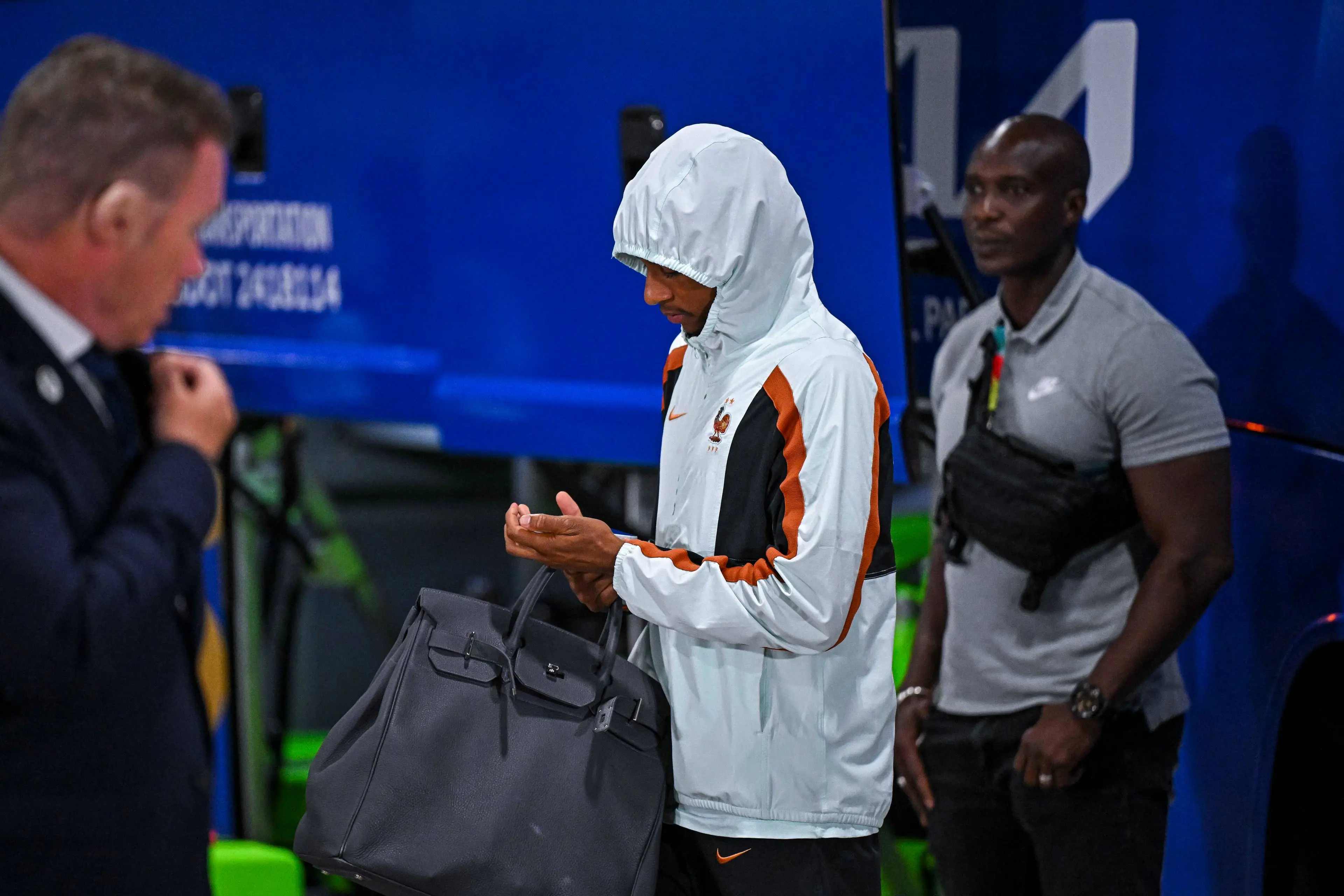 Olise pour 250 ME, le Real vire Vinicius