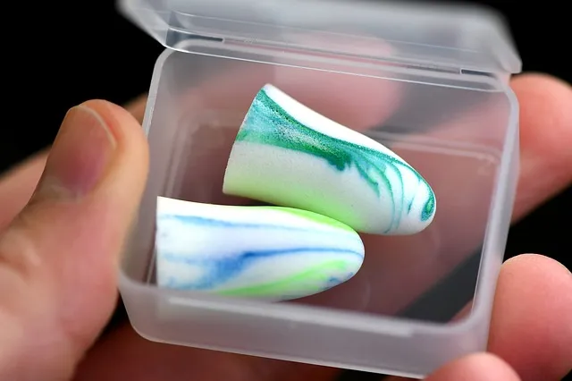ear plug 4085688 640