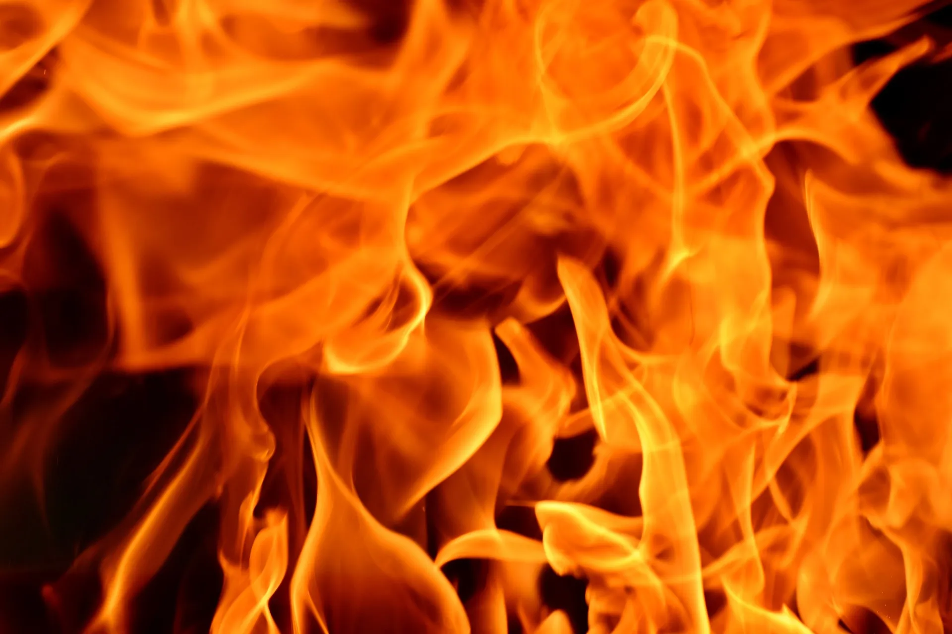 fire 3403874 1920