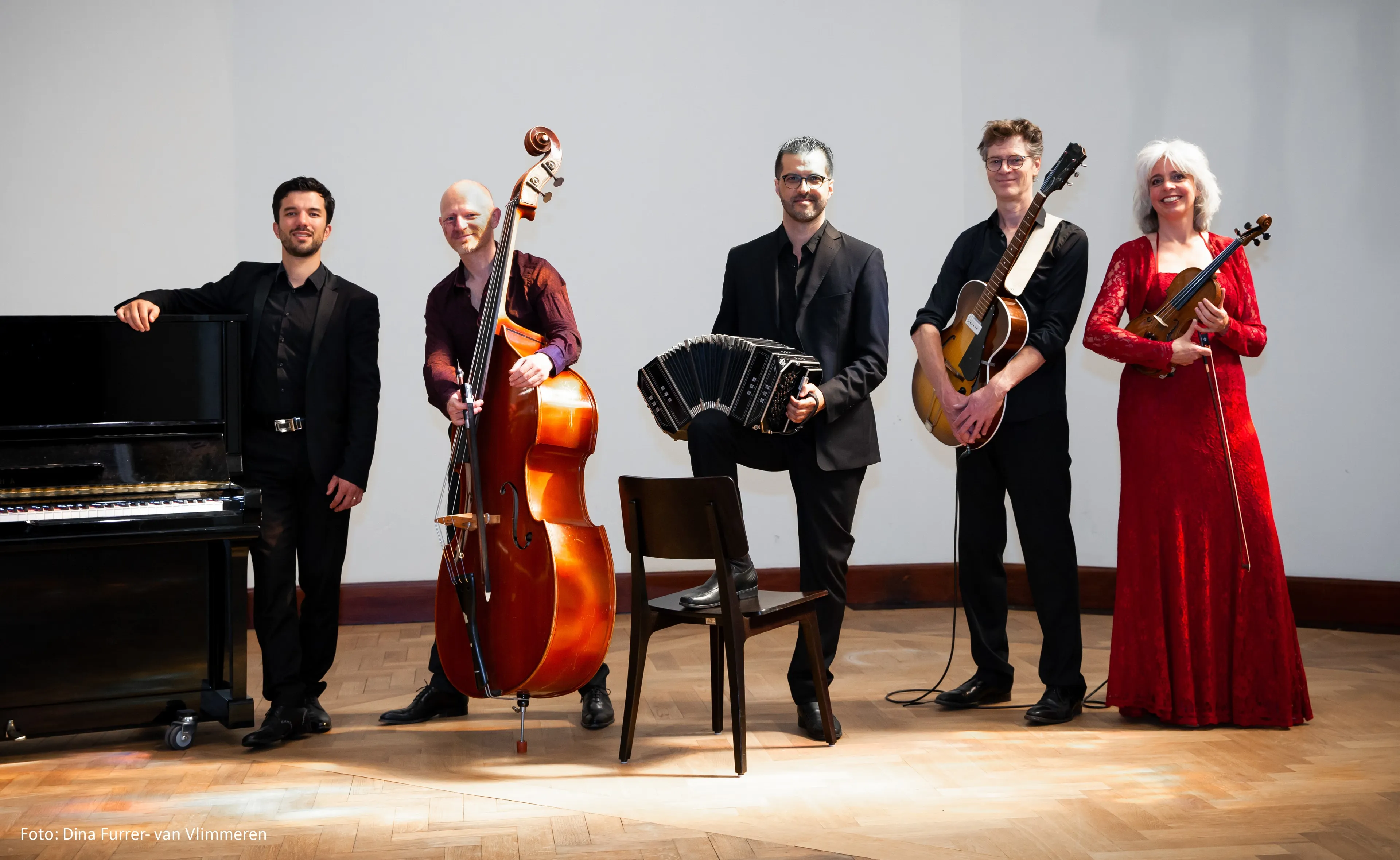 grupo del sur 47 bewerktuitsnede foto dina kopie