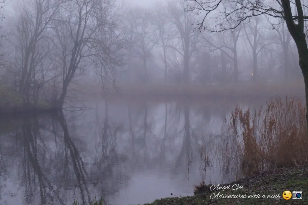 zonsondergang 17 januari en ochtend in de mist 18 januari beide in willemstad 3
