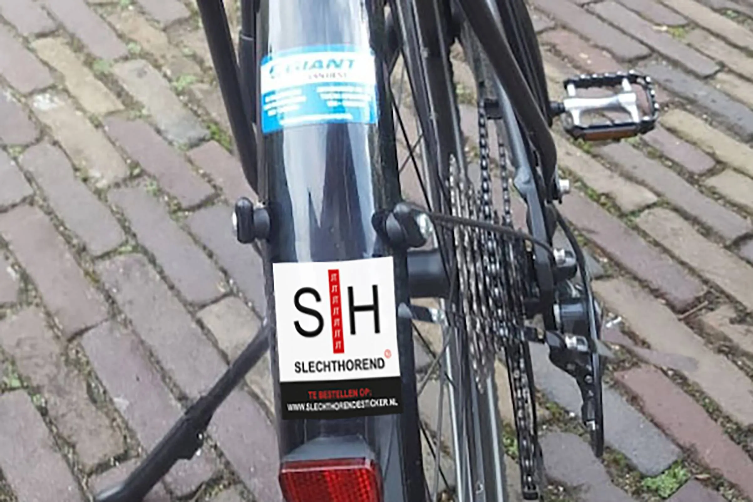 fiets met sticker kopie