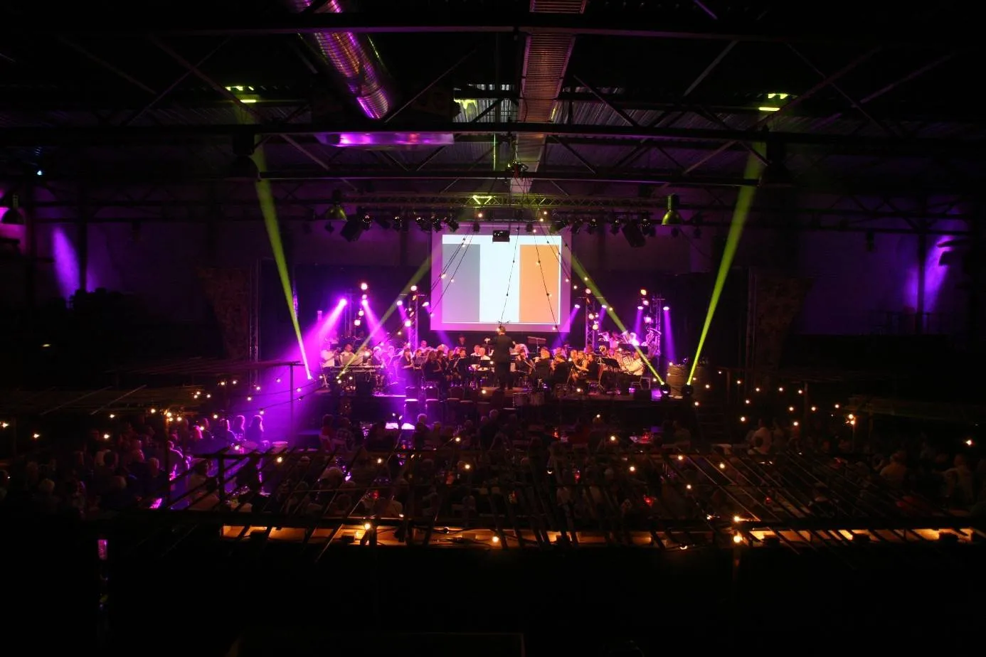 Een bezoek aan Frankrijk tijdens het erste Spectacle de Vin op 6 oktober 2012