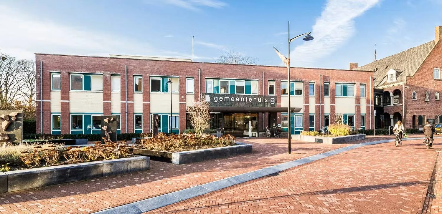 gemeentehuis geertruidenberg