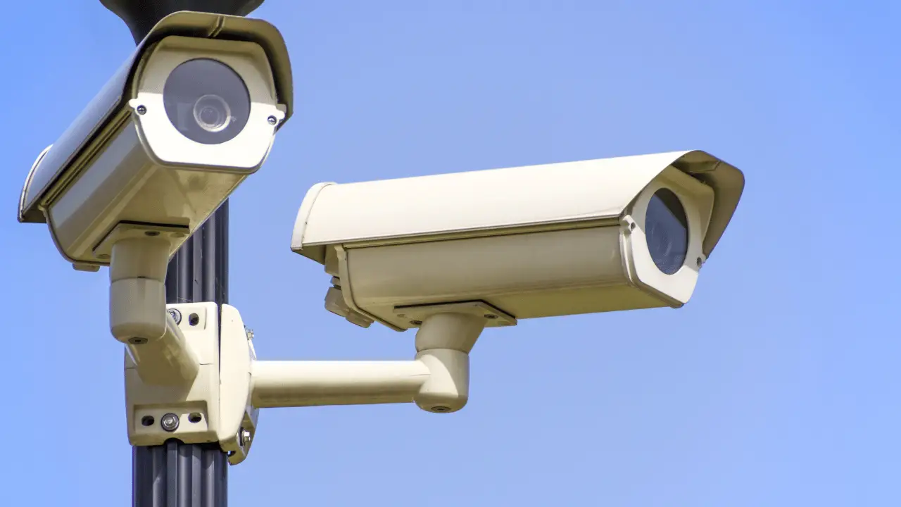 Ruim 2 miljoen flitsboetes in 8 maanden, 39% meer boetes voor door rood rijden