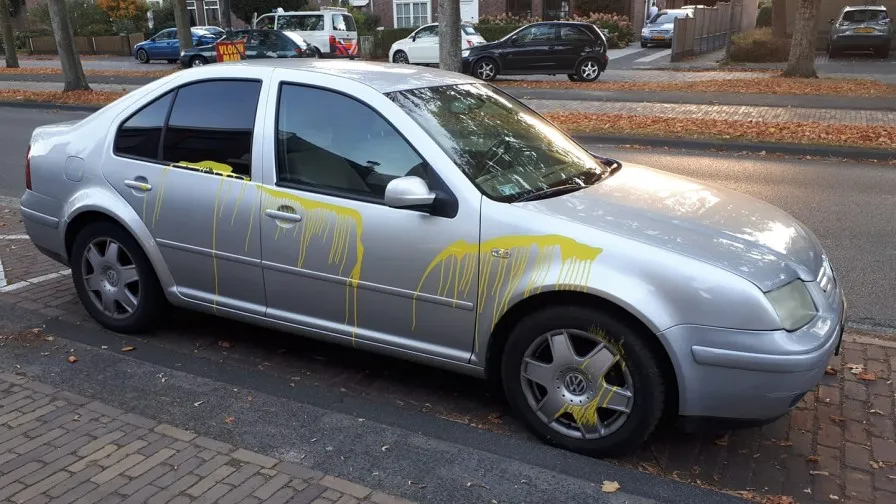 auto besmeurd rijen