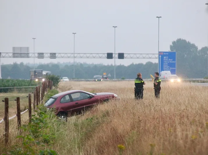 auto in sloot a58 gilze