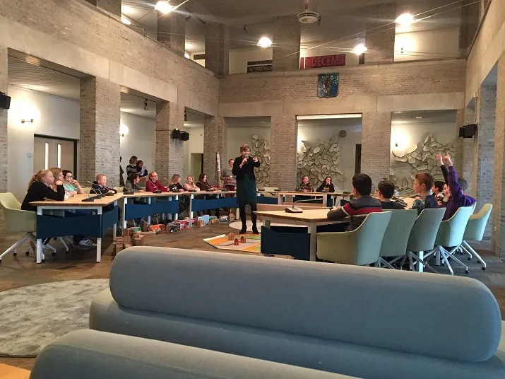 basisschoolleerlingen aan de slag met politiek1