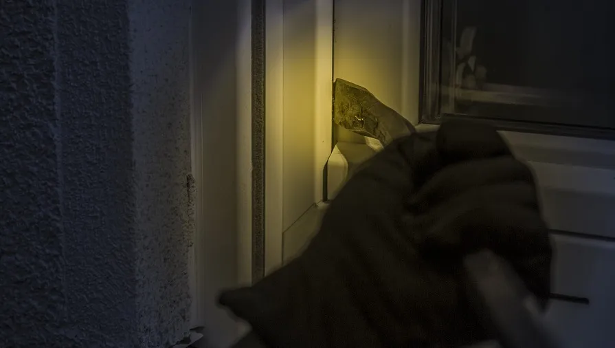 burglar 1678883 1280