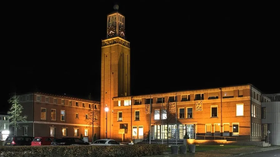 gemeentehuis oranje