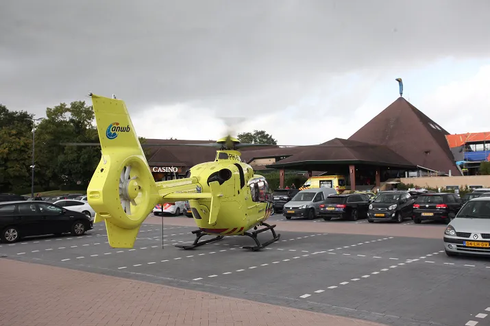 heli landt bij van de valk gilze 2