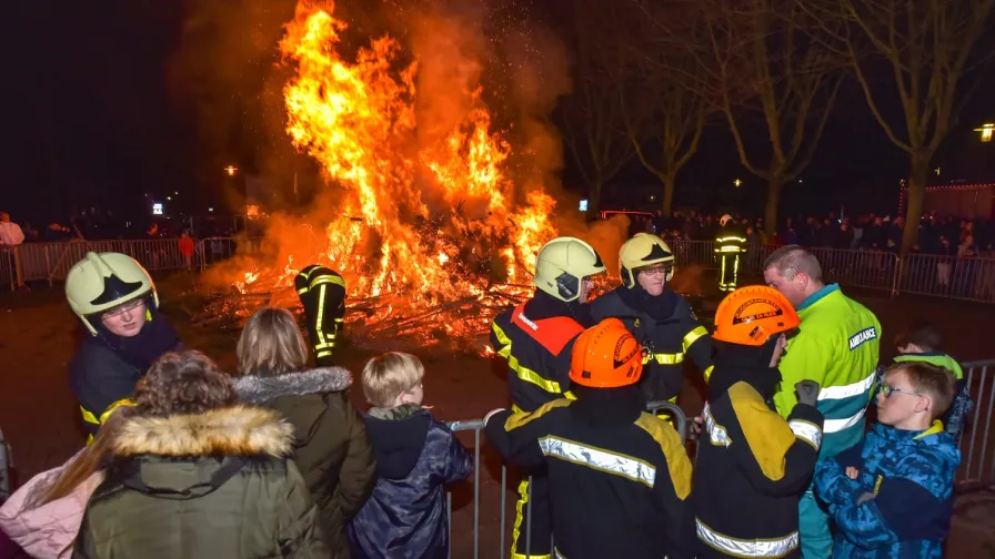 kerstboomverbranding 2019 3