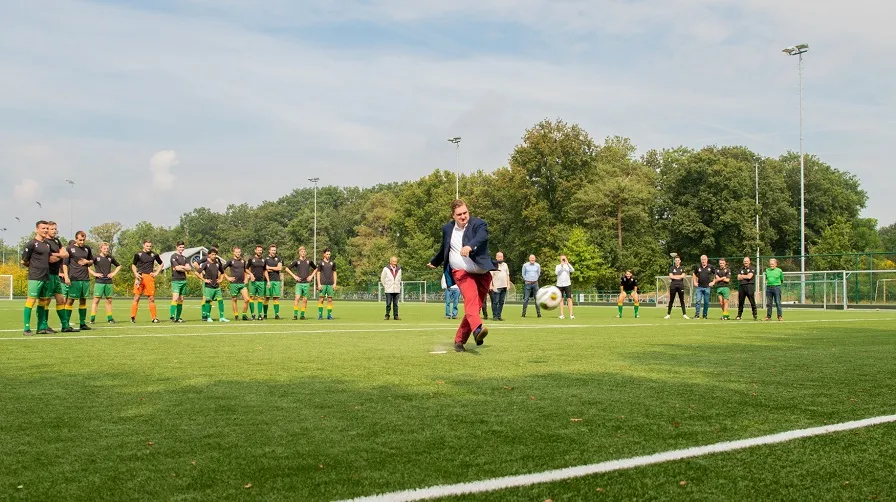 nieuw grasveld