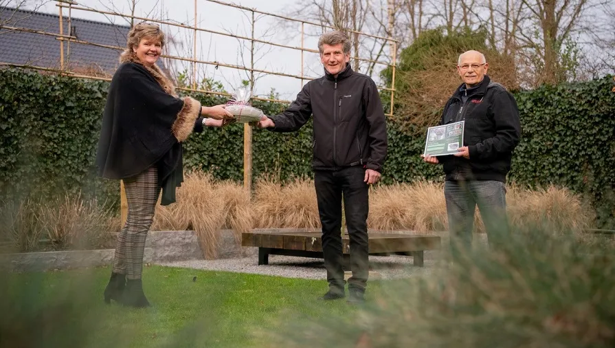 overhandiging vogelwaterbakje 10 jaar plantgoed actie29245