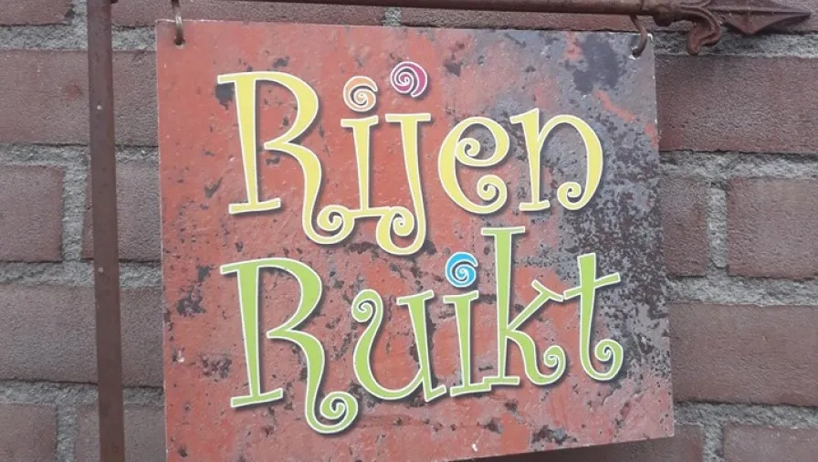 rijen ruikt