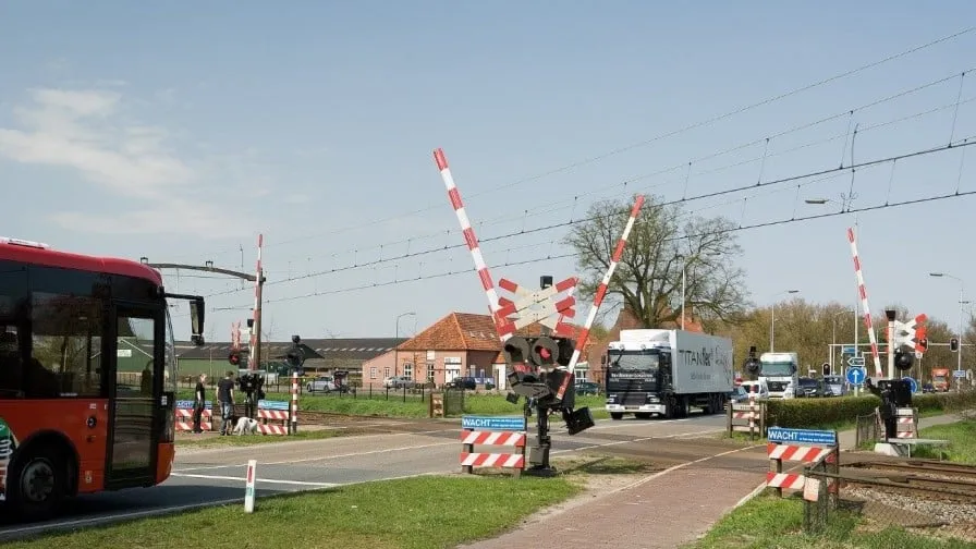 spoorwegovergang oosterhoutseweg