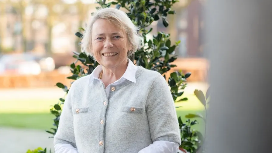 wethouder annette stinenbosch nodigt uit