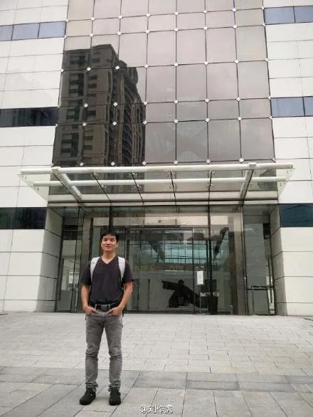 422f89d7jw1evqikvixasj20hs0npwg4