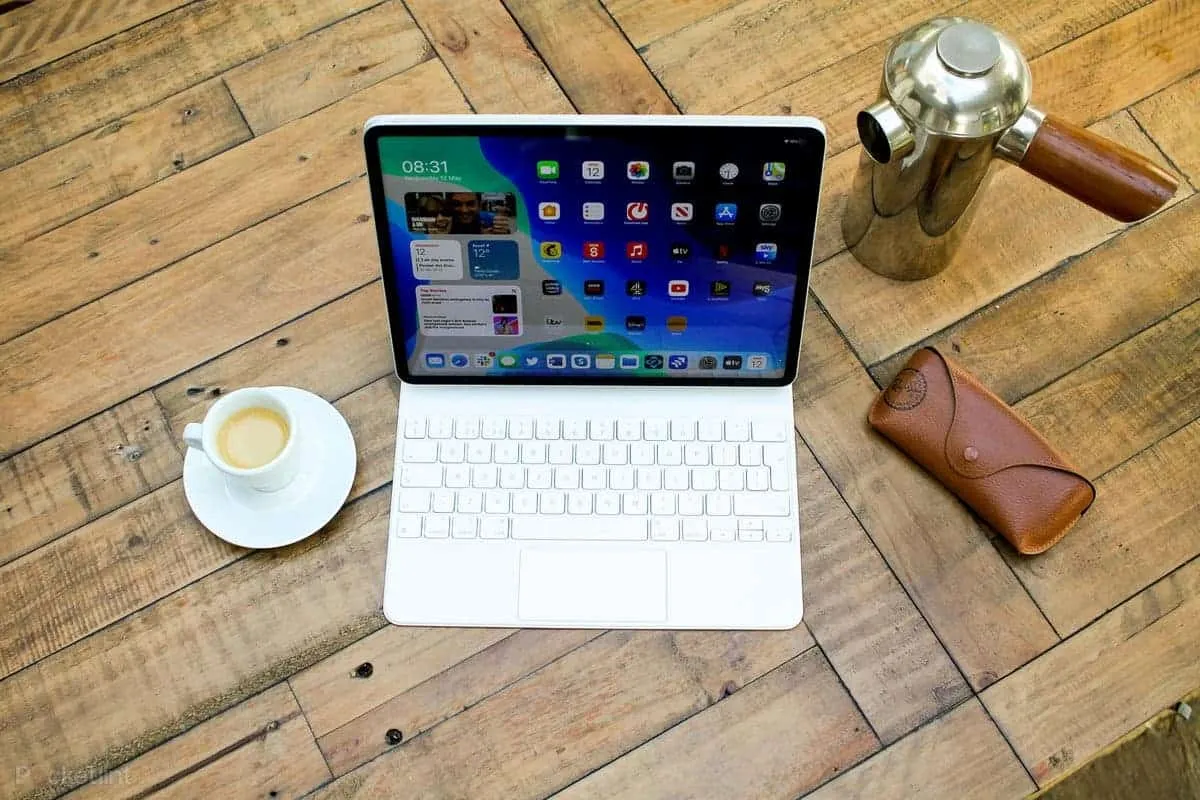 42f1d4ec8f3543d99f73efa88e27fa9d